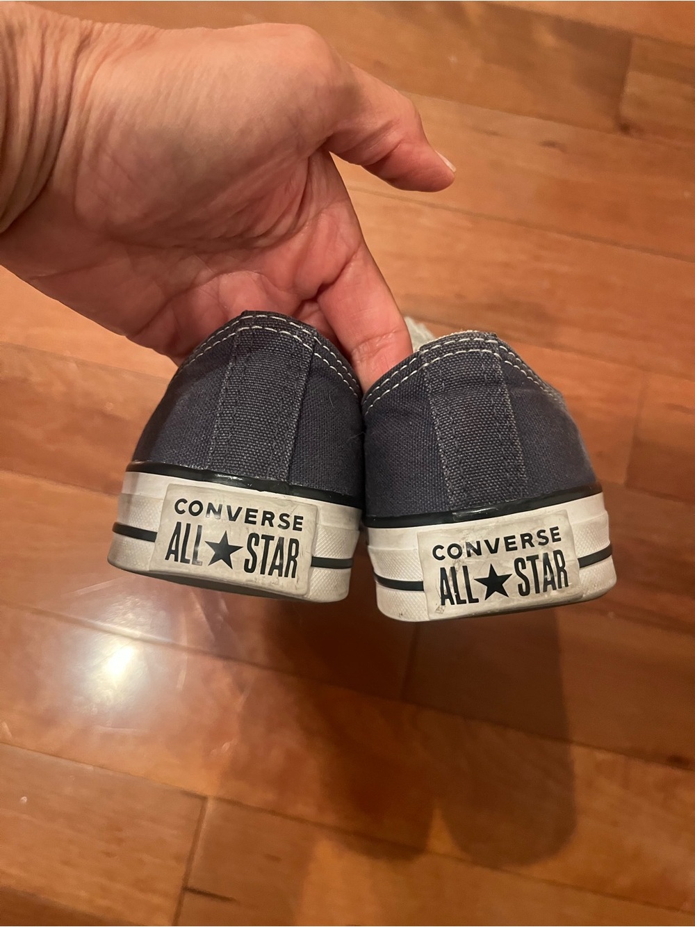 Converse Size 8 - Picture 4 of 9